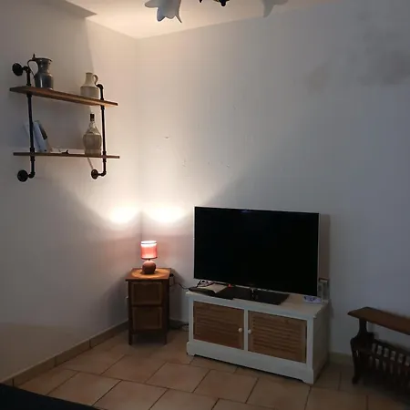 Maison De Village A De 87m2 Riez