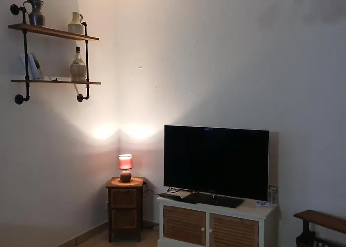 Maison De Village A De 87m2 Riez